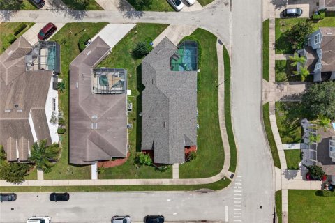 Villa ou maison à vendre à Kissimmee, Floride: 4 chambres, 202.71 m2 № 2394100 - photo 4