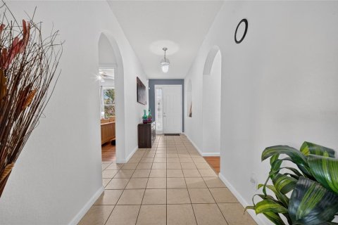 Villa ou maison à vendre à Kissimmee, Floride: 4 chambres, 202.71 m2 № 2394100 - photo 10