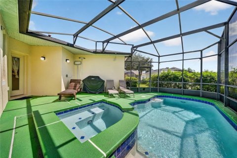 Villa ou maison à vendre à Kissimmee, Floride: 4 chambres, 202.71 m2 № 2394100 - photo 5