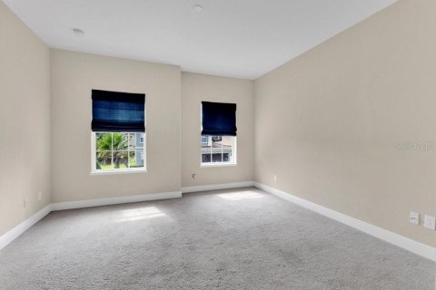 House in Davenport, Florida 4 bedrooms, 299.05 sq.m. № 2396296 - photo 27