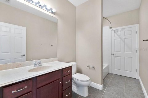House in Davenport, Florida 4 bedrooms, 299.05 sq.m. № 2396296 - photo 25