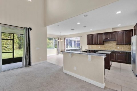 House in Davenport, Florida 4 bedrooms, 299.05 sq.m. № 2396296 - photo 6