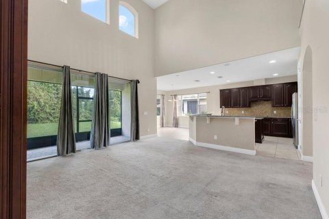 House in Davenport, Florida 4 bedrooms, 299.05 sq.m. № 2396296 - photo 5