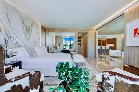 Copropriété à vendre à Miami Beach, Floride: 2 chambres, 127.28 m2 № 1943278 - photo 12