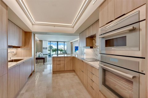 Copropriété à vendre à Miami Beach, Floride: 2 chambres, 127.28 m2 № 1943278 - photo 10