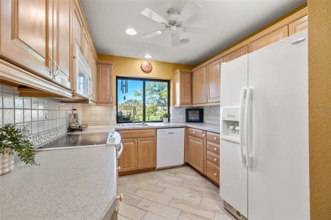 Adosado en venta en Saint Petersburg, Florida, 3 dormitorios, 177.91 m2 № 1584521 - foto 14