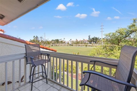 Adosado en venta en Saint Petersburg, Florida, 3 dormitorios, 177.91 m2 № 1584521 - foto 30