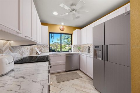 Adosado en venta en Saint Petersburg, Florida, 3 dormitorios, 177.91 m2 № 1584521 - foto 17