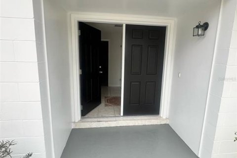 House in Orlando, Florida 5 bedrooms, 228.63 sq.m. № 1580938 - photo 27