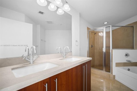 Copropriété à louer à Miami, Floride: 2 chambres, 102.94 m2 № 1930711 - photo 11