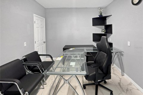 Immobilier commercial à louer à Kissimmee, Floride: 106.19 m2 № 1901532 - photo 13