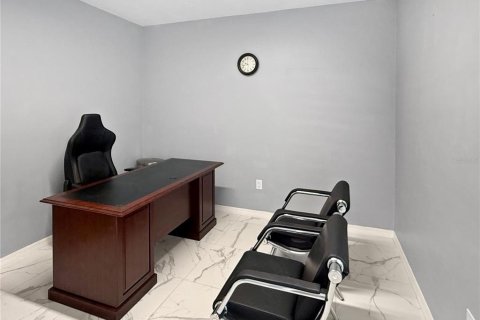 Immobilier commercial à louer à Kissimmee, Floride: 106.19 m2 № 1901532 - photo 15