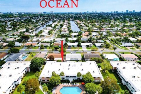 Condominio en Pompano Beach, Florida, 2 dormitorios № 2241550