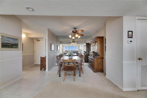 Condominio en venta en Treasure Island, Florida, 2 dormitorios, 109.16 m2 № 1717731 - foto 13