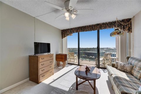 Condominio en venta en Treasure Island, Florida, 2 dormitorios, 109.16 m2 № 1717731 - foto 28