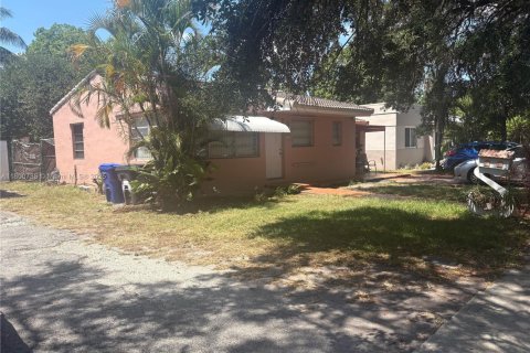 House in Hollywood, Florida 3 bedrooms, 96.62 sq.m. № 1683620 - photo 5
