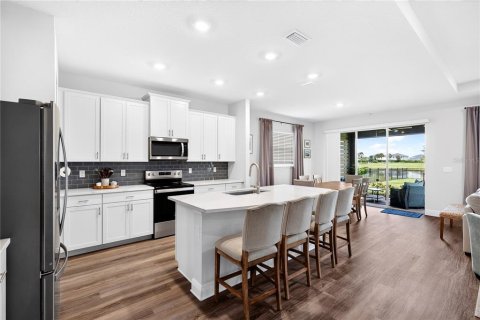 Villa ou maison à vendre à Lakewood Ranch, Floride: 4 chambres, 307.79 m2 № 2410473 - photo 10