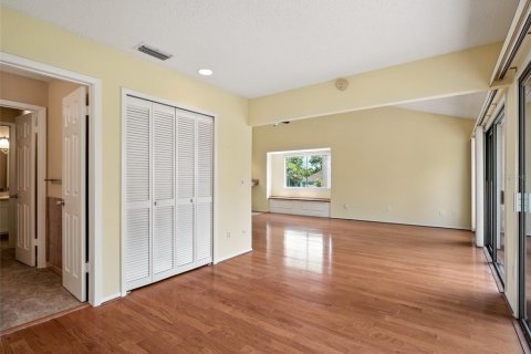 Condo in New Smyrna Beach, Florida, 1 bedroom  № 1838852 - photo 10