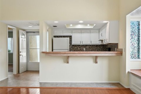 Condo in New Smyrna Beach, Florida, 1 bedroom  № 1838852 - photo 3