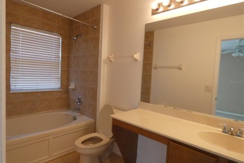 Townhouse in Sanford, Florida 3 bedrooms, 130.9 sq.m. № 2107236 - photo 10