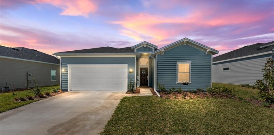 House in Ocala, Florida 3 bedrooms, 189.43 sq.m. № 2221462