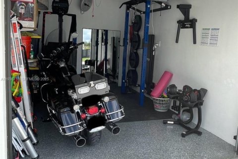 Villa ou maison à vendre à Miami, Floride: 3 chambres, 159.7 m2 № 2004090 - photo 4