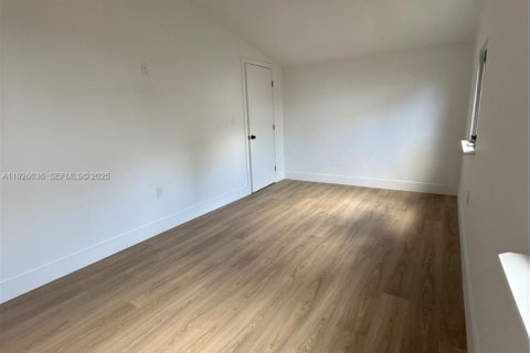 Villa ou maison à vendre à Miami, Floride: 4 chambres № 1984491 - photo 21