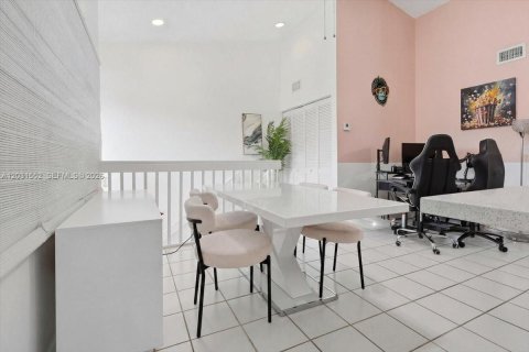Copropriété à vendre à Miami, Floride: 1 chambre, 77.29 m2 № 2279375 - photo 15