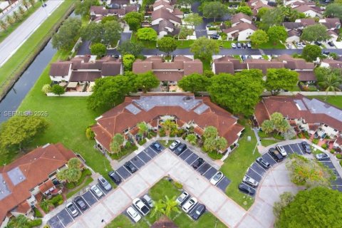 Copropriété à vendre à Miami, Floride: 1 chambre, 77.29 m2 № 2279375 - photo 21