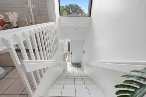 Copropriété à vendre à Miami, Floride: 1 chambre, 77.29 m2 № 2279375 - photo 8