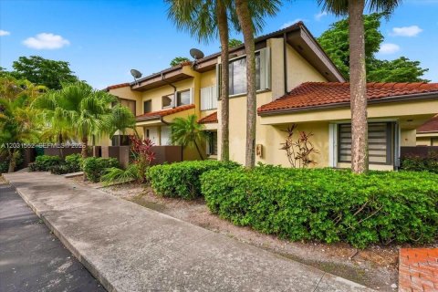 Copropriété à vendre à Miami, Floride: 1 chambre, 77.29 m2 № 2279375 - photo 24
