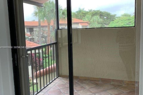 Copropriété à vendre à Miami, Floride: 1 chambre, 77.29 m2 № 2279375 - photo 25