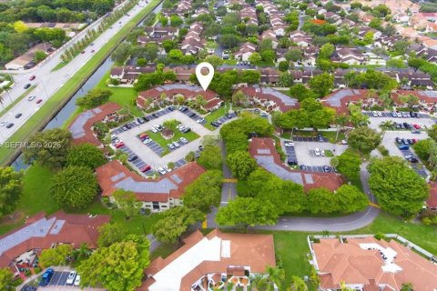 Copropriété à vendre à Miami, Floride: 1 chambre, 77.29 m2 № 2279375 - photo 22