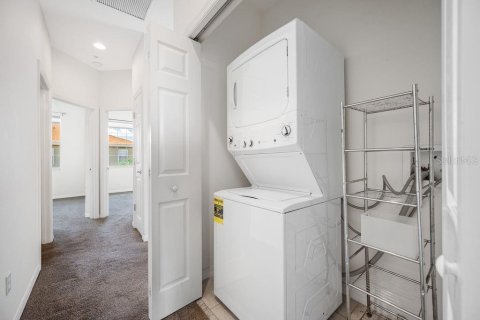 Touwnhouse à louer à Seminole, Floride: 3 chambres, 175.12 m2 № 2148722 - photo 8