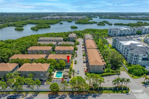 Townhouse in Seminole, Florida 3 bedrooms, 175.12 sq.m. № 2148722 - photo 11