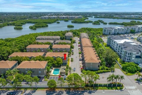 Touwnhouse à louer à Seminole, Floride: 3 chambres, 175.12 m2 № 2148722 - photo 9
