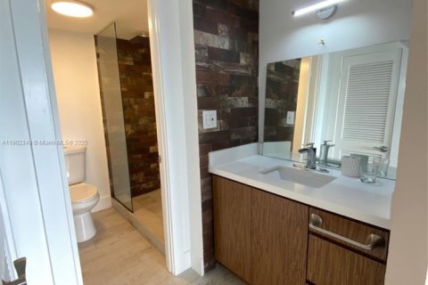 Condominio en alquiler en Hallandale Beach, Florida, 2 dormitorios, 106.84 m2 № 1954341 - foto 12
