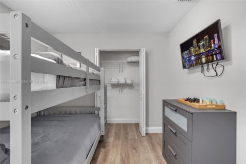 Купить виллу или дом в Форт-Лодердейл, Флорида 3 спальни, 111.95м2, № 2026247 - фото 21