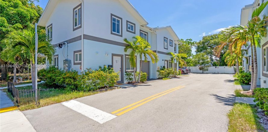 Дом в Форт-Лодердейл, Флорида 3 спальни, 111.95м2 № 2026247