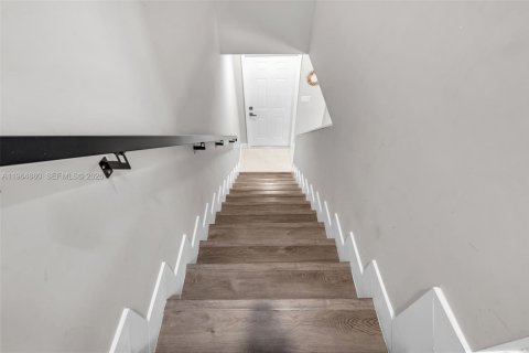 Купить виллу или дом в Форт-Лодердейл, Флорида 3 спальни, 111.95м2, № 2026247 - фото 30