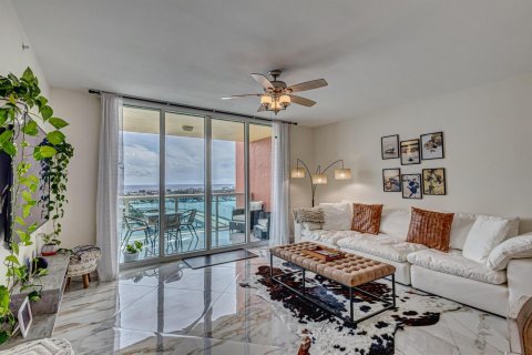 Condominio en venta en Riviera Beach, Florida, 2 dormitorios, 139.26 m2 № 2176620 - foto 22