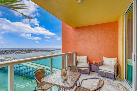 Condominio en venta en Riviera Beach, Florida, 2 dormitorios, 139.26 m2 № 2176620 - foto 4