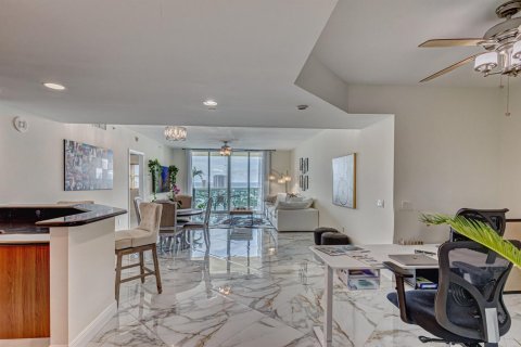 Condominio en venta en Riviera Beach, Florida, 2 dormitorios, 139.26 m2 № 2176620 - foto 18