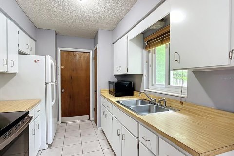 House in Ocala, Florida 3 bedrooms, 101.45 sq.m. № 1618065 - photo 9