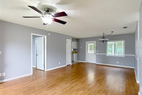House in Ocala, Florida 3 bedrooms, 101.45 sq.m. № 1618065 - photo 8