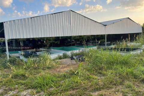 Propiedad comercial en venta en Miami, Florida № 2016588 - foto 11