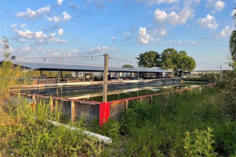 Propiedad comercial en venta en Miami, Florida № 2016588 - foto 13