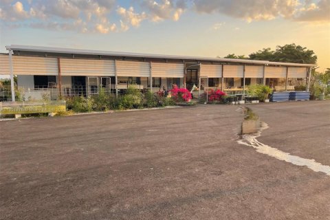 Propiedad comercial en venta en Miami, Florida № 2016588 - foto 6