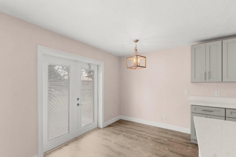 House in Vero Beach, Florida 2 bedrooms, 112.97 sq.m. № 2088320 - photo 15