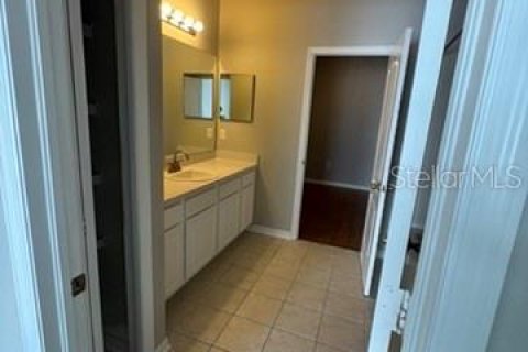 Touwnhouse à louer à Tampa, Floride: 3 chambres, 149.2 m2 № 2329415 - photo 19